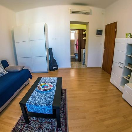 Apartman Anthony Pula Exterior foto