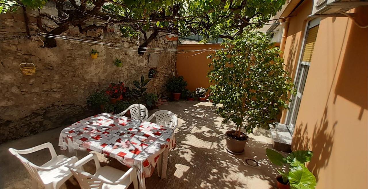 Apartman Anthony Pula Exterior foto
